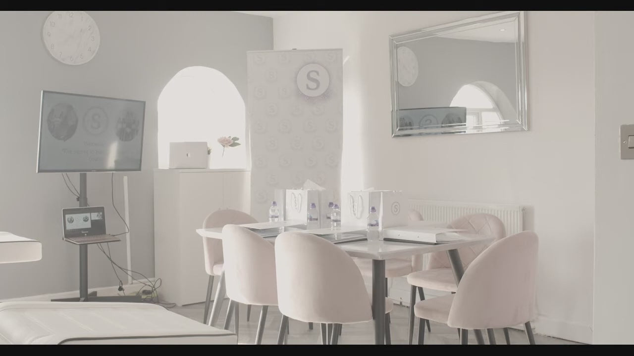 Hair Extension Courses UK,
Hair Loss Courses UK,
Hairtreprenuer in UK,
Online Beginners Hair extension course.
Beginners Hair Extension Course Manchester,